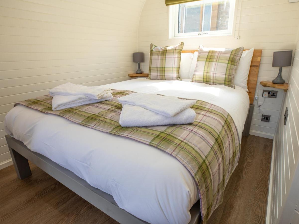 Weedingshall Lodges Falkirk Exterior foto
