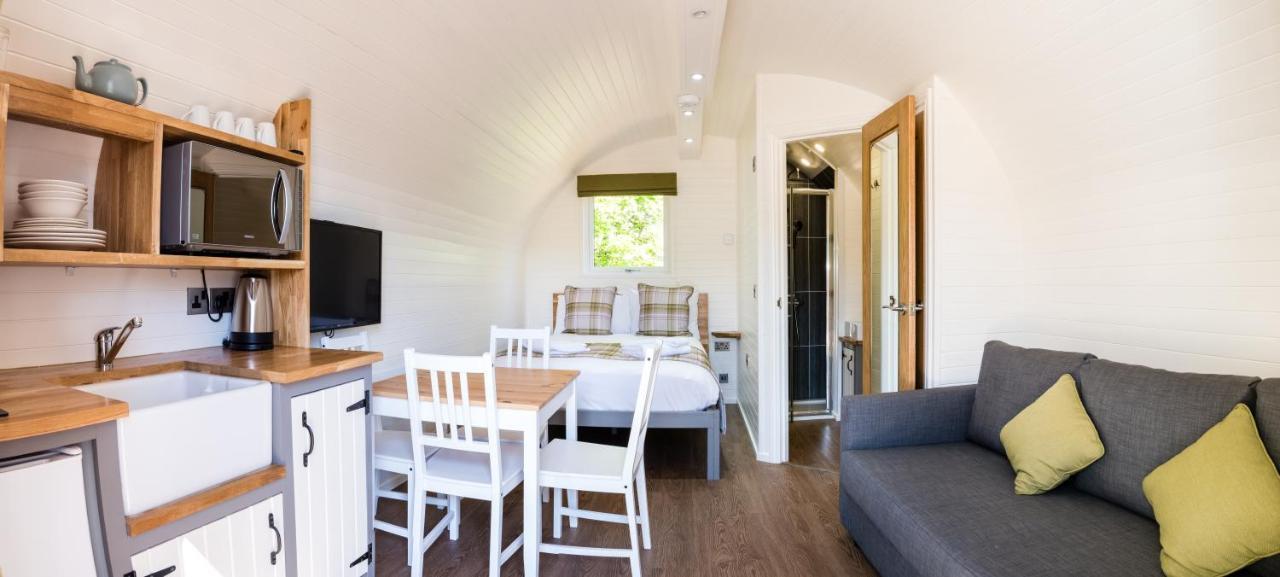 Weedingshall Lodges Falkirk Exterior foto